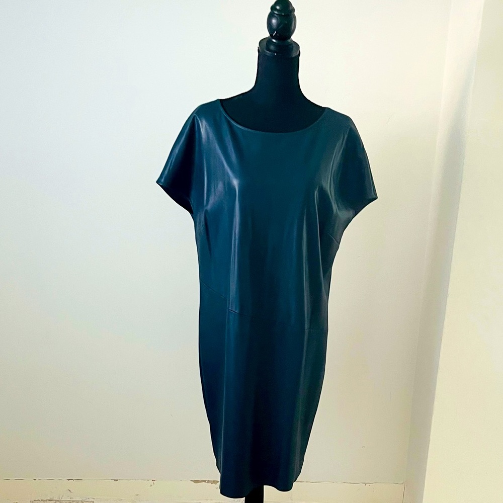 BCBGMAXAZRIA dress ✨
